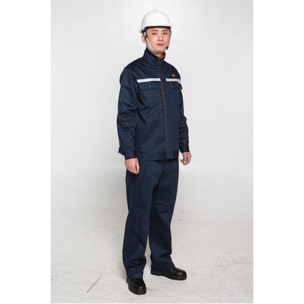 永霏帶反光條阻燃防護(hù)服套裝圖片1